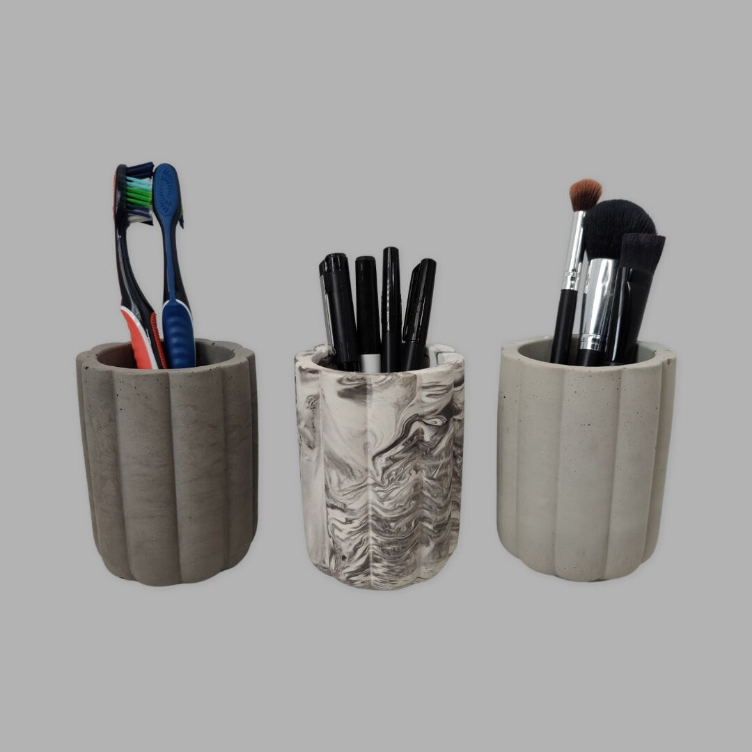 Concrete Tulip Toothbrush Holder