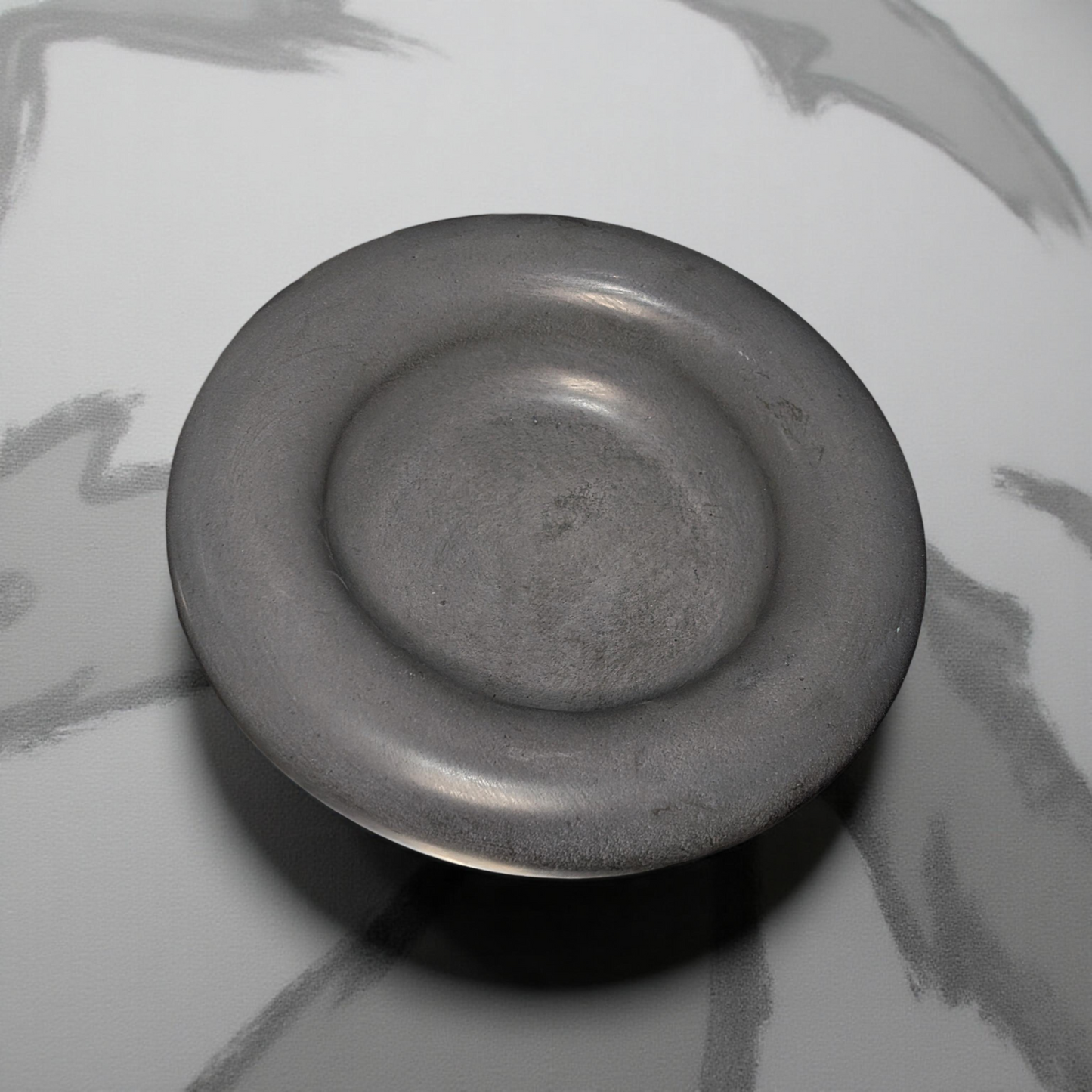Modern Concrete Catchall Tray – Minimalist Round 7.8 Inch Decorative Dish