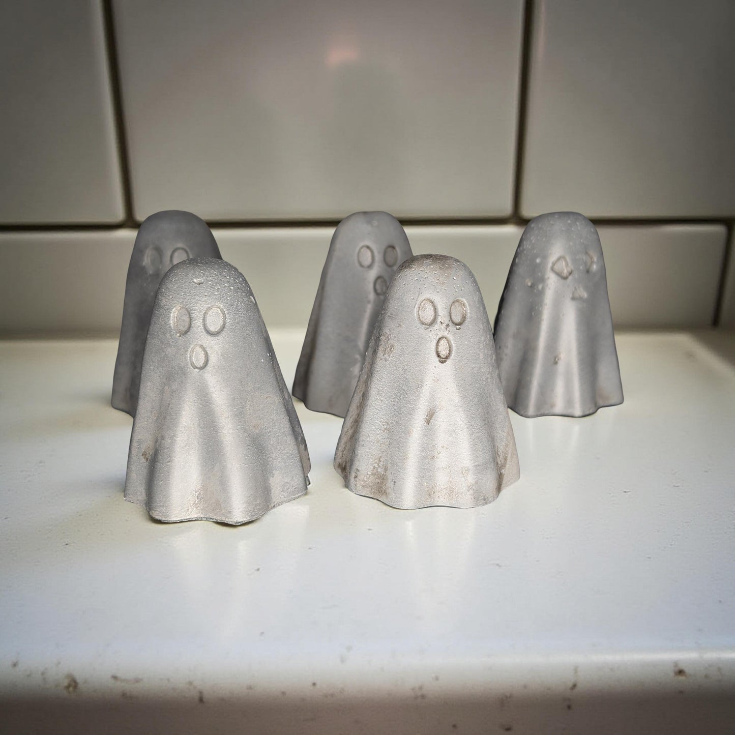Mini Concrete Ghosts – Halloween Shelf Decor, 2" Tall Spooky Figurines in Grey or Natural Concrete, Modern Fall Accent