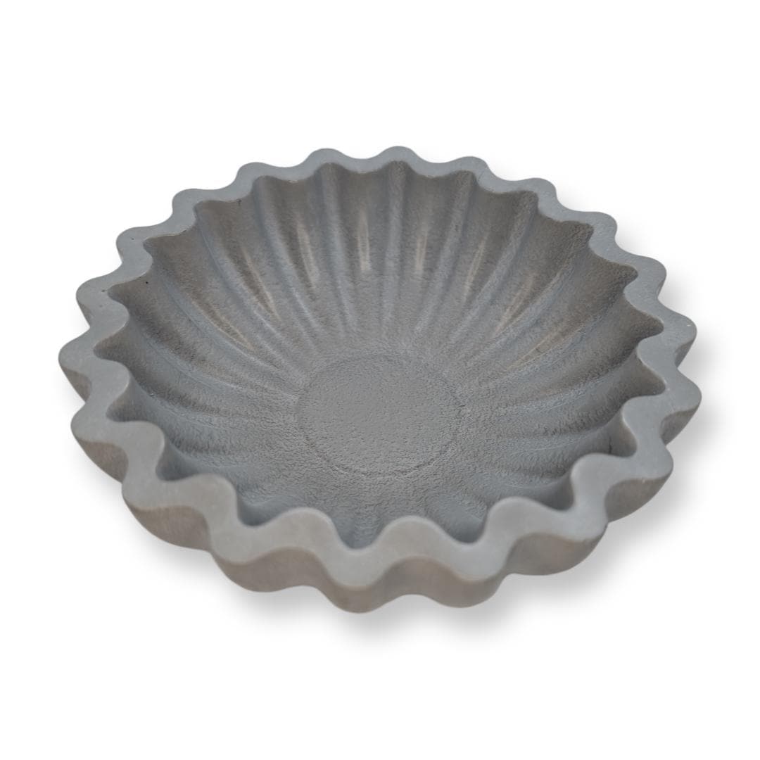 Concrete Ruffle Trinket Dish - Fluted Scalloped Jewelry Bowl - Ribbed Catchall Tray - Modern Minimalist Home Decor - Concrete Vessel
