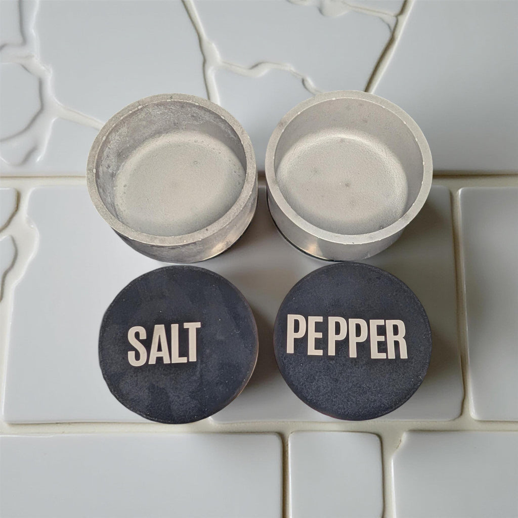 Modern Concrete Salt & Pepper Cellar Set with Lids – Industrial Kitchen Storage
