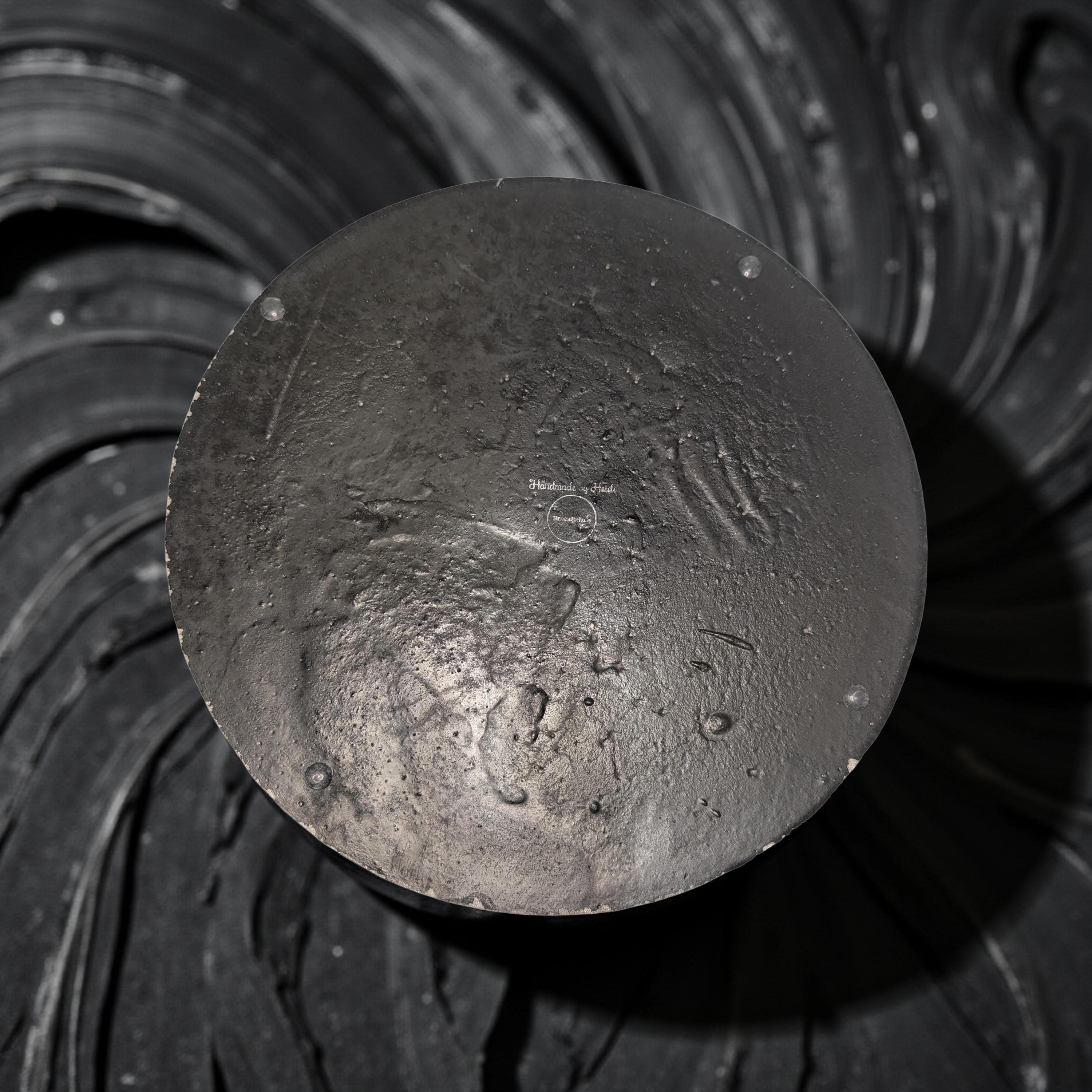 Large 12-Inch Gray Concrete Tray | Modern Minimalist Round Concrete Platter | Handmade Decorative Centerpiece | 2 Types Of Feet Available