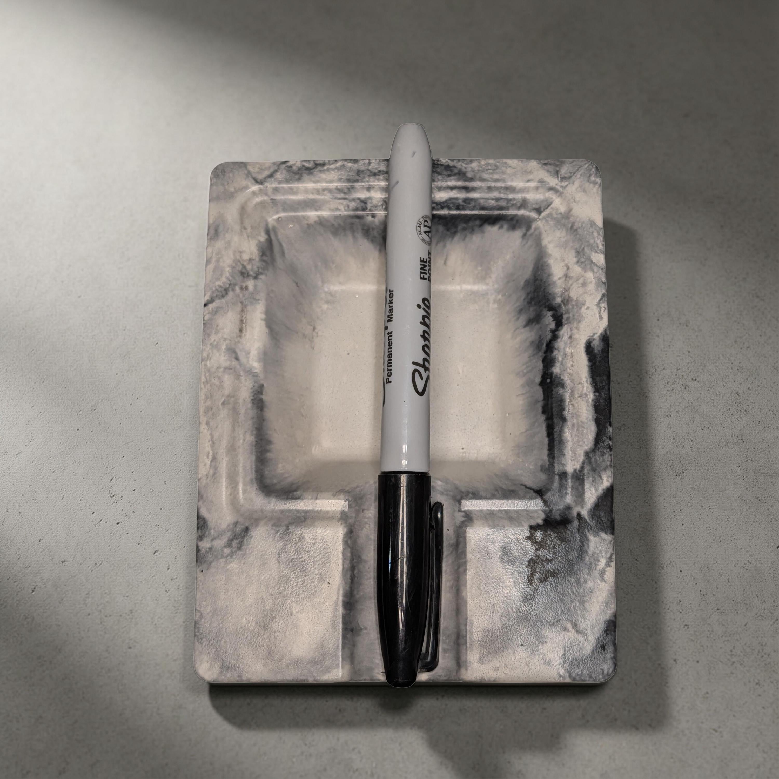 Handmade Marble Concrete Cigar Ashtray – Modern Single Cigar Rest – Luxury Minimalist Concrete Decor – Gifts for Cigar Lovers – 5.2" x 4"