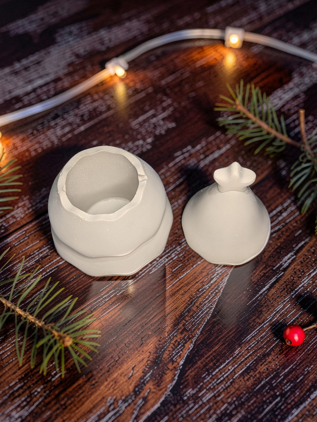 Handmade Concrete Christmas Tree Jar with Star Lid | 3oz Holiday Candle Vessel, Festive Trinket Dish & Modern Winter Decor