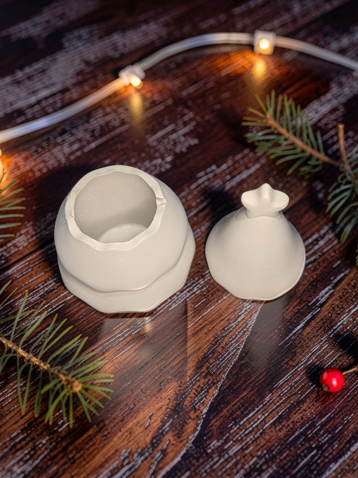 Handmade Concrete Christmas Tree Jar with Star Lid | 3oz Holiday Candle Vessel, Festive Trinket Dish & Modern Winter Decor