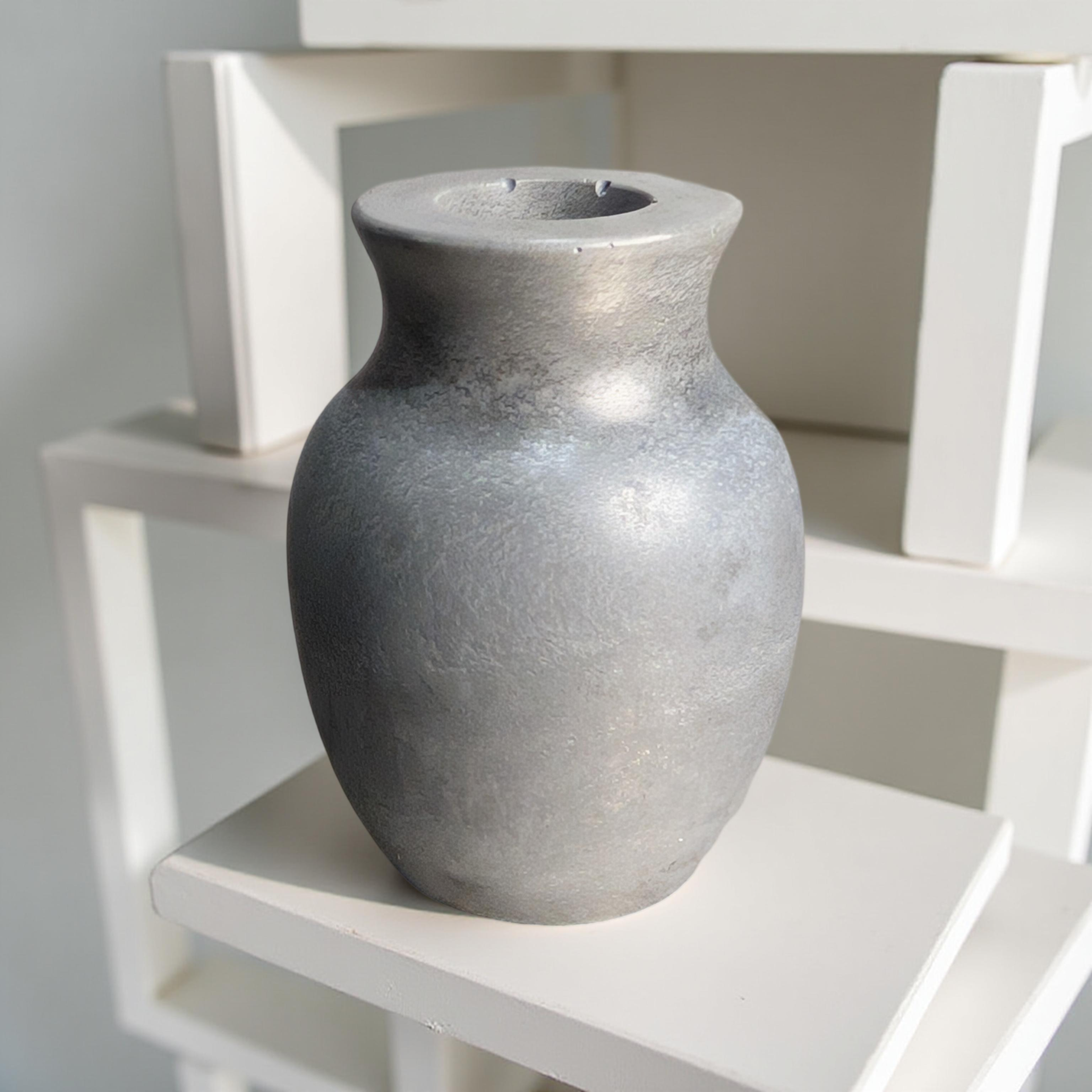 Mini Concrete Vase – Small Modern Bud Vase for Dried Flowers or Tealight Candles, Minimalist Event Table Decor, Bulk Wedding Favor, 3.2" Handmade Cement Vase