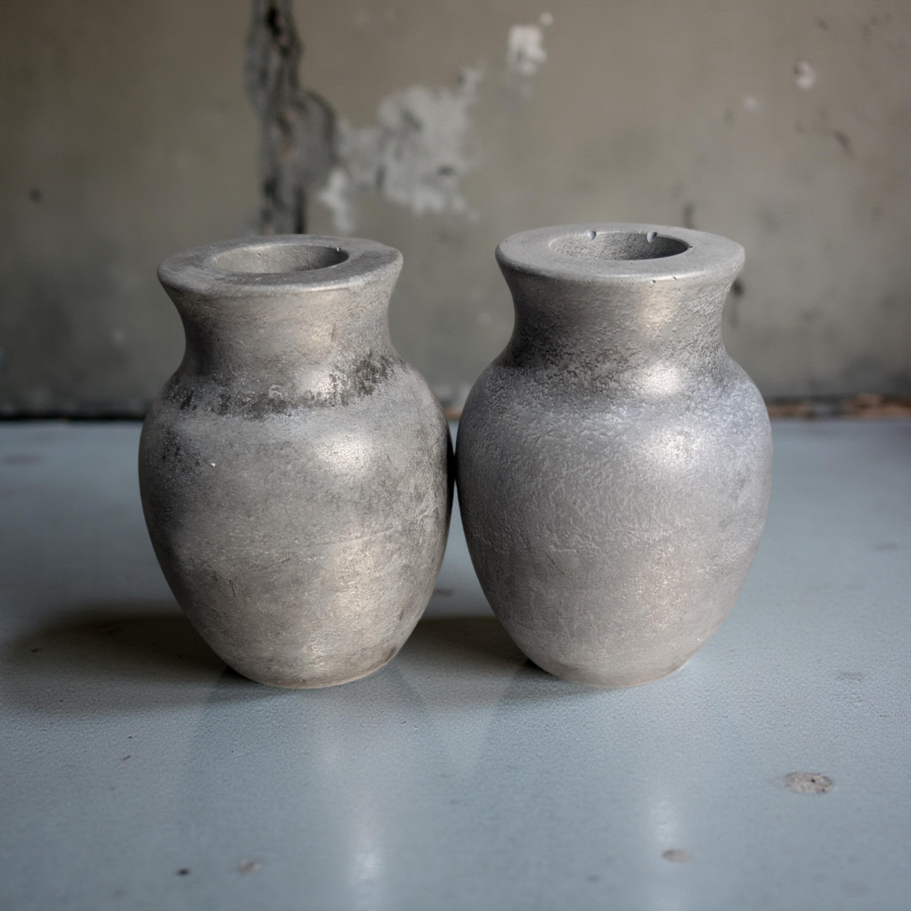 Mini Concrete Vase – Small Modern Bud Vase for Dried Flowers or Tealight Candles, Minimalist Event Table Decor, Bulk Wedding Favor, 3.2" Handmade Cement Vase