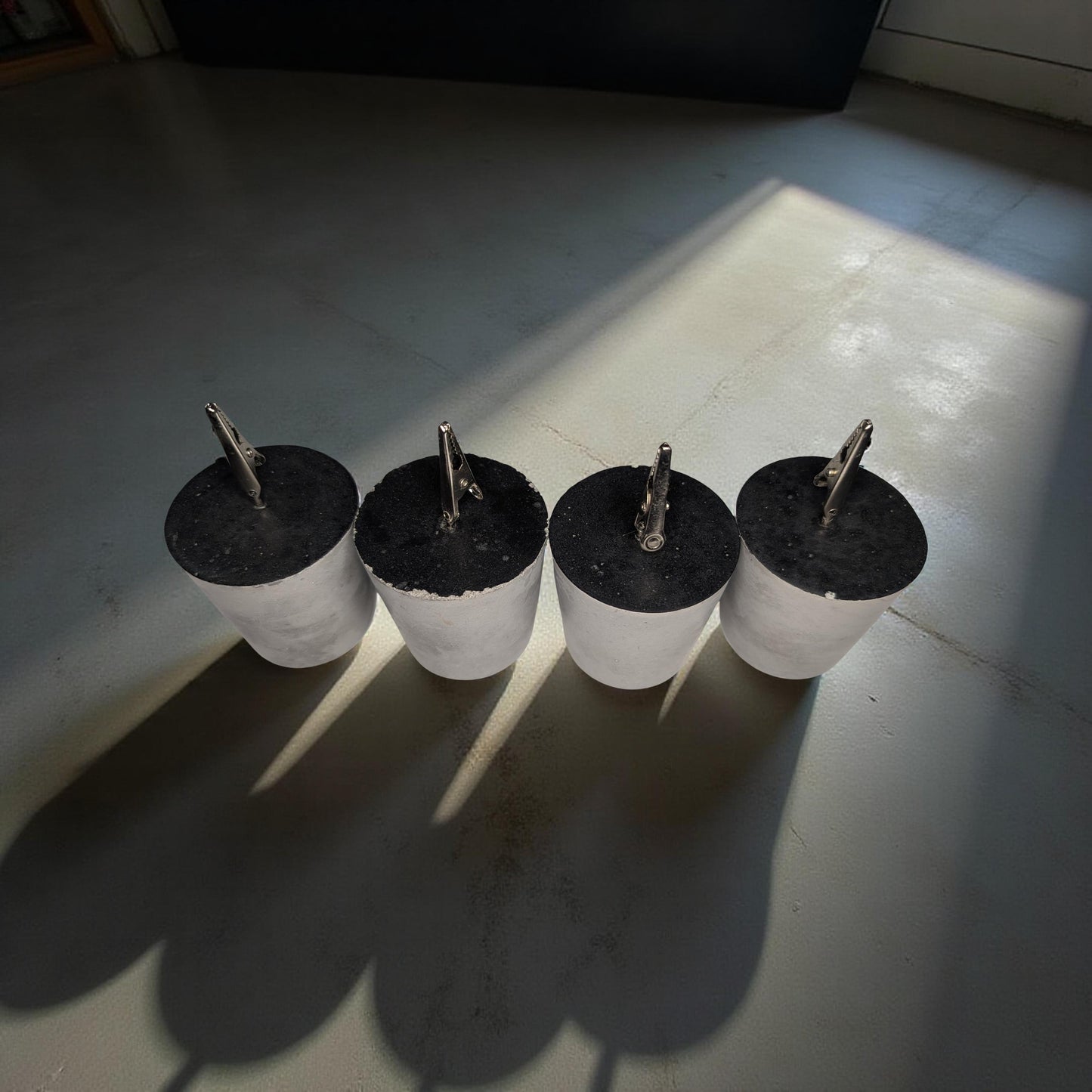 Concrete Picture Holders & Tablecloth Weights | Modern Minimalist Photo Display | Outdoor Table Decor | Handmade Concrete Clip Stand