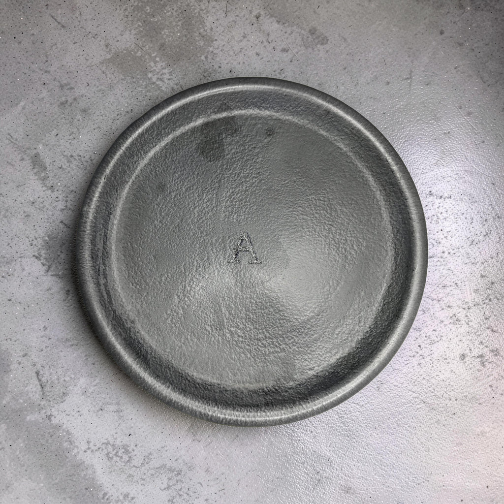 Small Concrete Catchall Tray - 4.7 Inch Round Jewelry Dish, Plant Saucer, Minimalist Key & Ring Holder, Modern Candle Plate, Desk Organizer