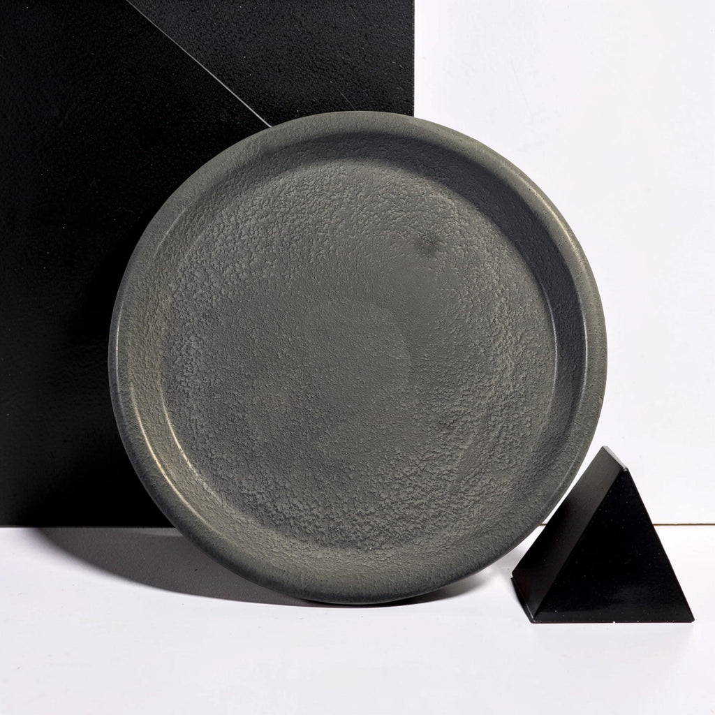 Small Concrete Catchall Tray - 4.7 Inch Round Jewelry Dish, Plant Saucer, Minimalist Key & Ring Holder, Modern Candle Plate, Desk Organizer