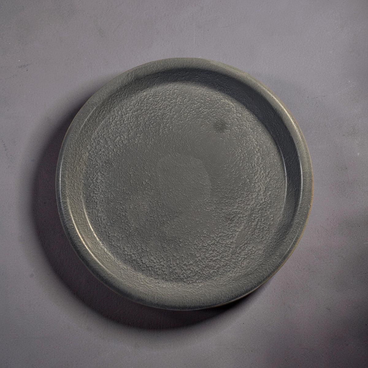 Small Concrete Catchall Tray - 4.7 Inch Round Jewelry Dish, Plant Saucer, Minimalist Key & Ring Holder, Modern Candle Plate, Desk Organizer