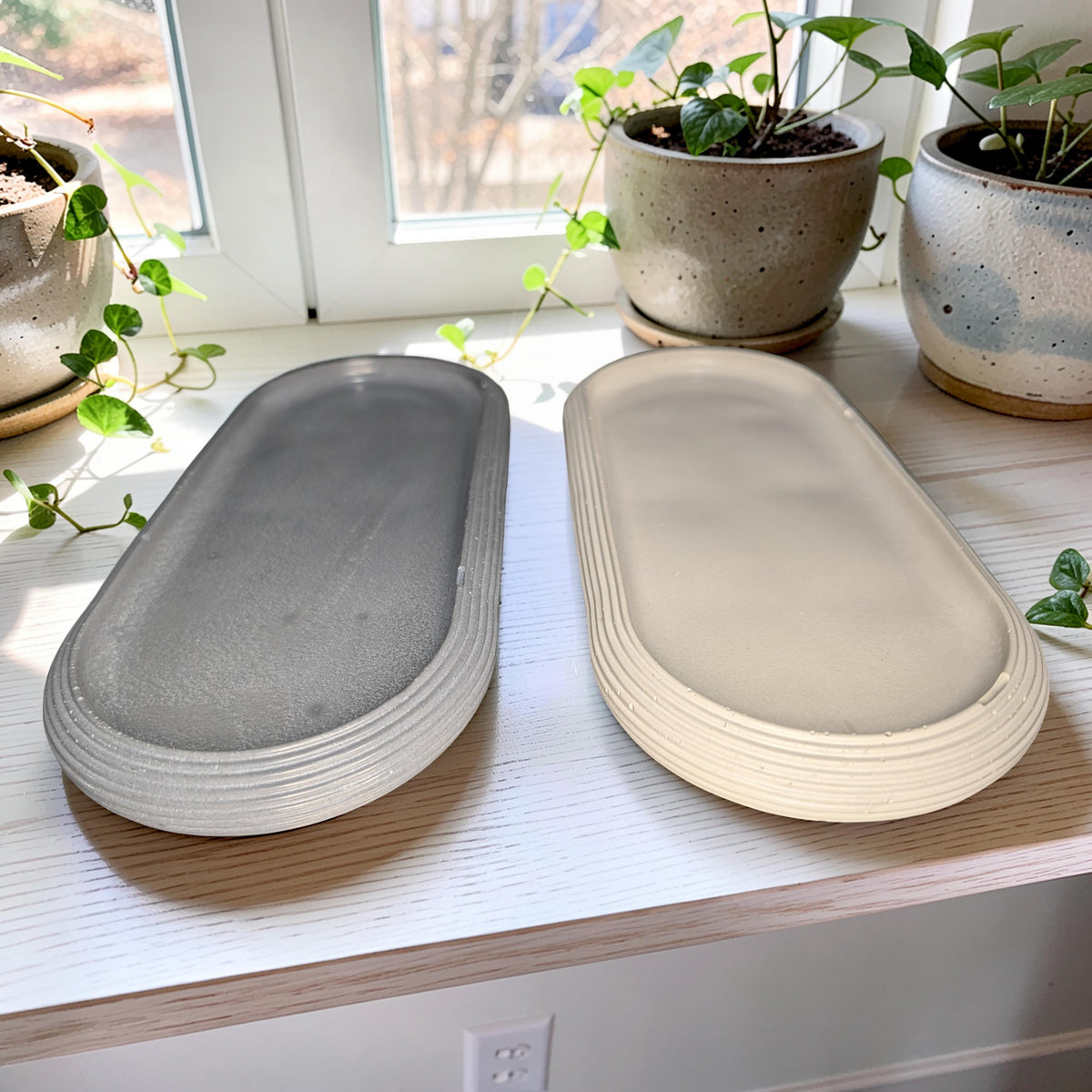 Large Concrete Vanity Tray, Oval Ribbed Catchall Dish, Minimalist Bathroom Counter Organizer, Modern Candle & Perfume Tray, Entryway Key Dish
