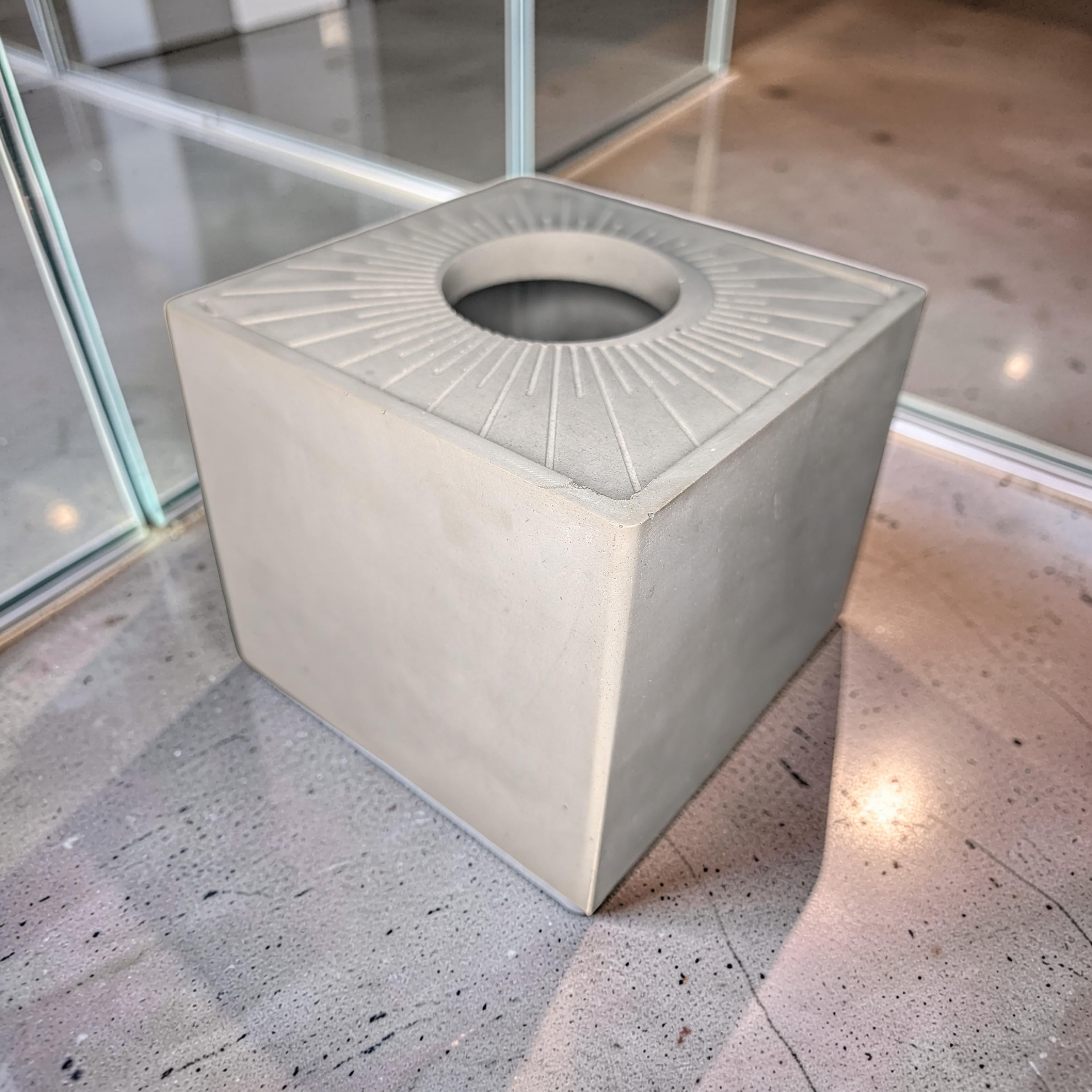 Modern Concrete Tissue Holder, Minimalist Square Sunburst Tissue Box with Lid, Industrial Bathroom Decor, Handcrafted Gray Concrete Container