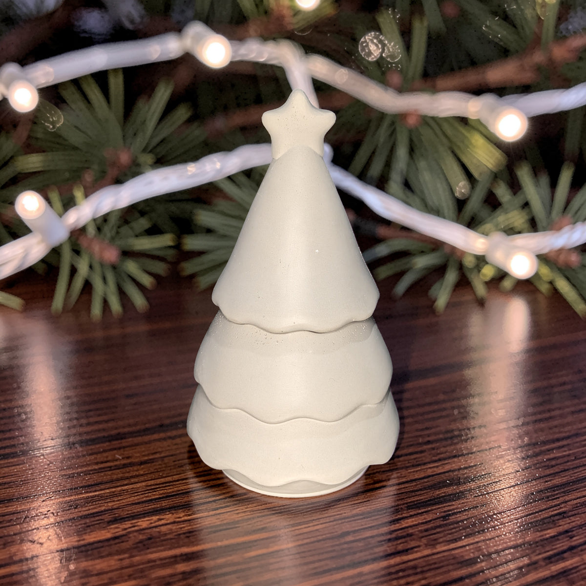 Handmade Concrete Christmas Tree Jar with Star Lid | 3oz Holiday Candle Vessel, Festive Trinket Dish & Modern Winter Decor