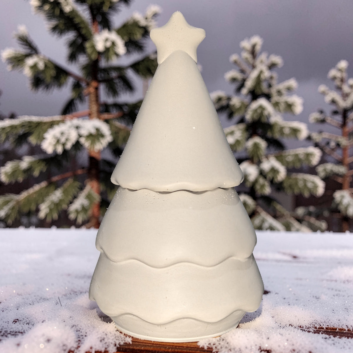 Handmade Concrete Christmas Tree Jar with Star Lid | 3oz Holiday Candle Vessel, Festive Trinket Dish & Modern Winter Decor